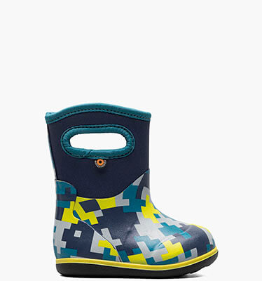 Baby Classic Medium Camo Toddler Rainboots in Indigo Multi for $75.00