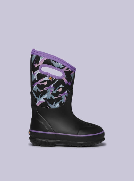 Kids' Classic II Winter Mountain insulated waterproof rain boots. Kids' Classic II Winter MountainBlack with abstract mountain prints.