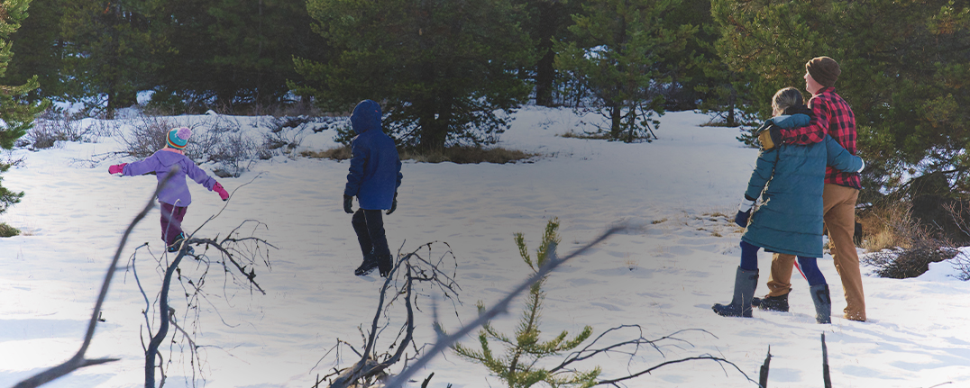 Shop our seamless styles featuring a family walking in the snow. 