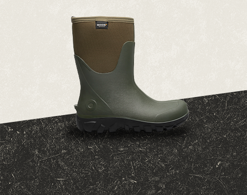 Shop the men's Classic Seamless collection featuring the Classic Seamless mid in green.
