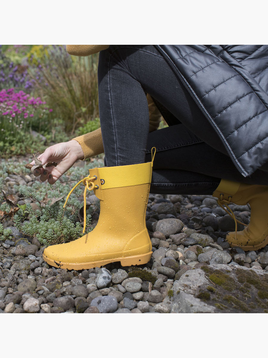 flora waterproof bootie