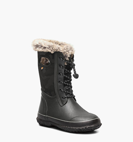 Arcata Tonal Camo Kids' Winter Boots in Black for $101.25